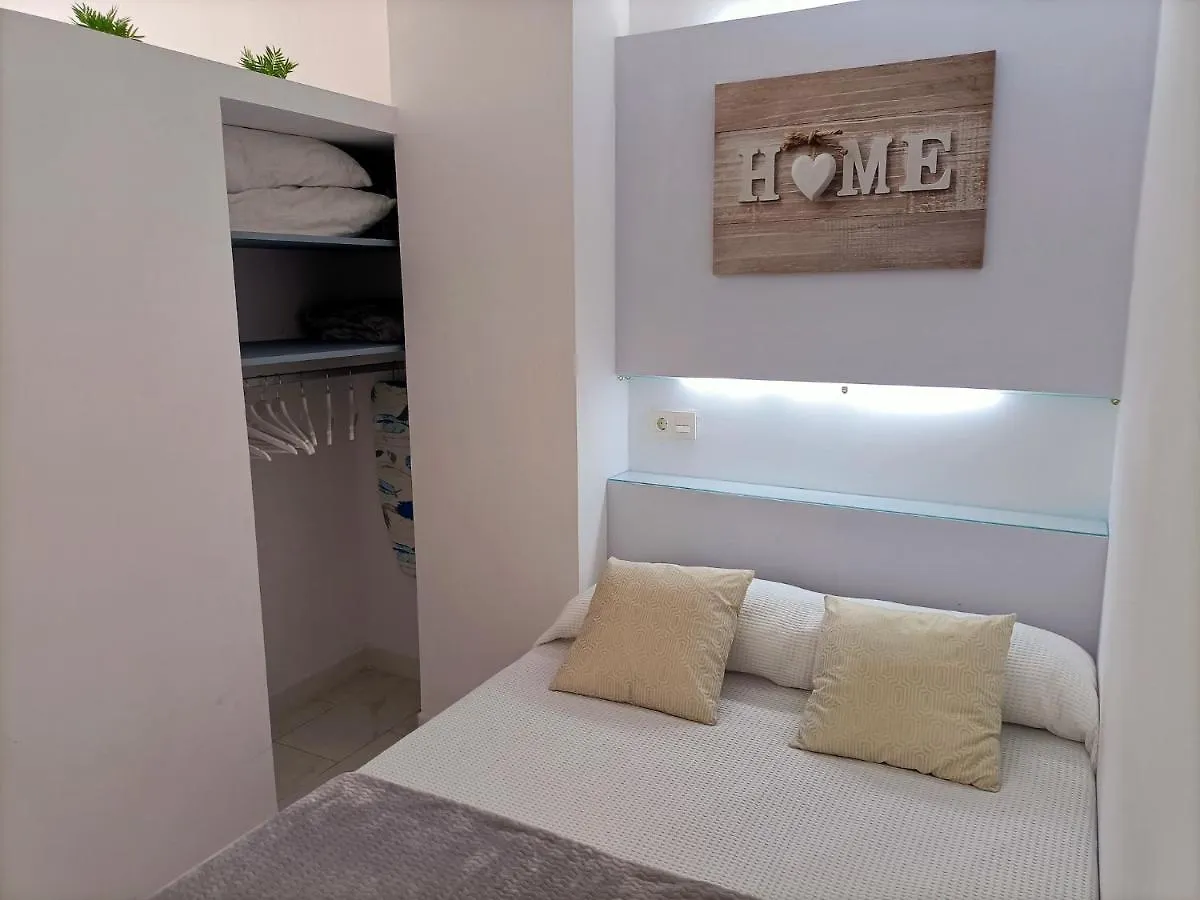 לאס פאלמס דה גראן קנאריה Comodo Apartamento Al Lado De La Playa De Las Canteras 0*, לאס פאלמס דה גראן קנאריה ספרד